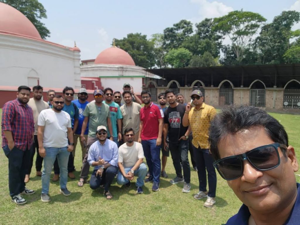Khanjahan Ali mazar